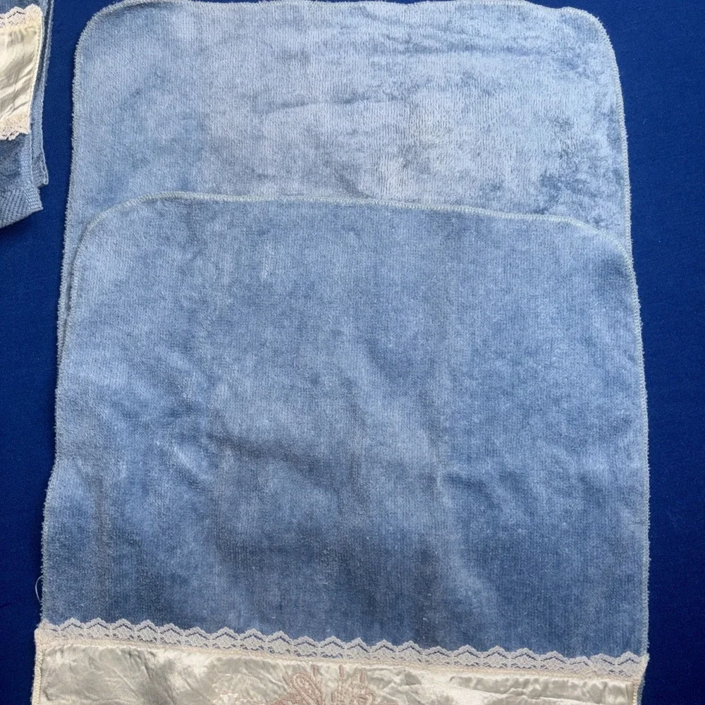 Vintage Embroidered Swans Blue Bath Towels Grandma core Set Of 4
